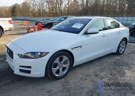 2017 Jaguar Xe 25T z USA, uszkodzony, nr VIN SAJAR4BG7HA960144